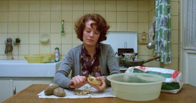 Belga rendezőnő filmje minden idők legjobbja, Tarr Béla Sátántangóját is jegyzik