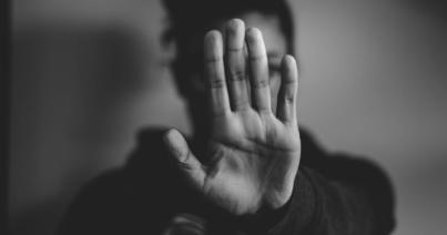 Pedofil tánctanár, megrontó álrendőr – fellépést sürget az EB is