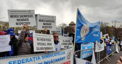 Munkabeszüntetésről döntöttek az oktatási szakszervezetek
