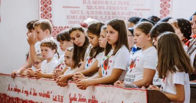 Ismét örömmel zengett a dal  Tordaszentlászlón