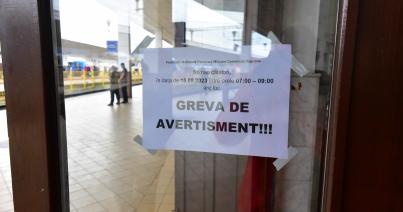 Figyelmeztető sztrájk a vasútnál