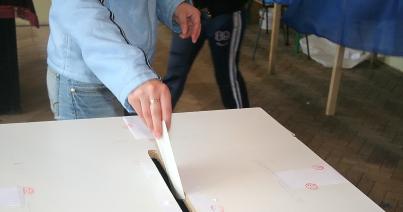 Felmérés: csökkent a kormánypártok népszerűsége