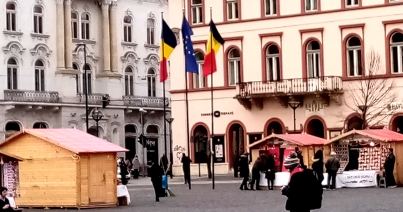 Főtéri jelenetek