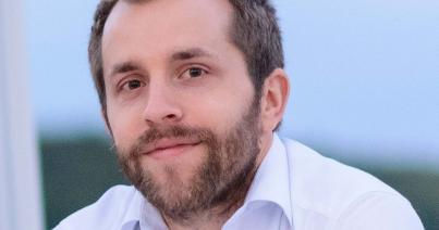 Katedrán innen és túl