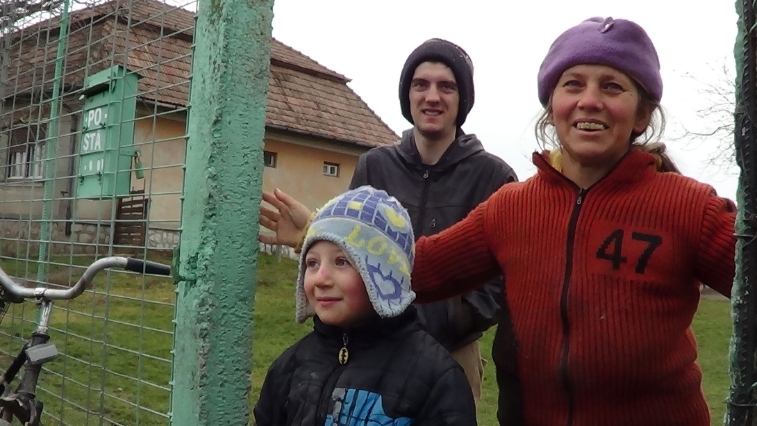 VIDEÓRIPORT - Karácsonyi humanitárius segélyakción a Gondviselés Segélyszervezet