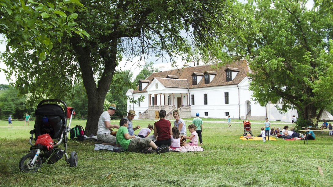 Hat erdélyi kastélyt laktak be a látogatók a PIKNIK - Nyitott Kastélyok Hetén