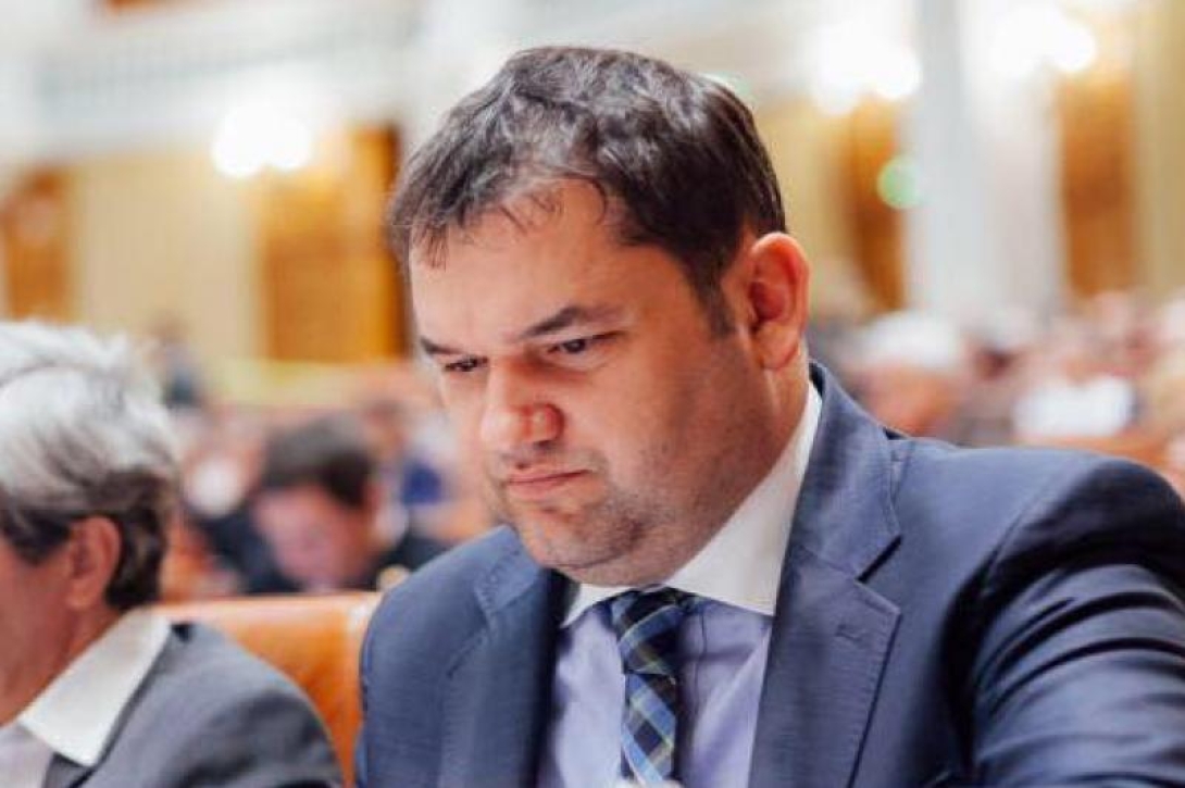 Elfogadta a szenátus a közigazgatási törvénykönyvet