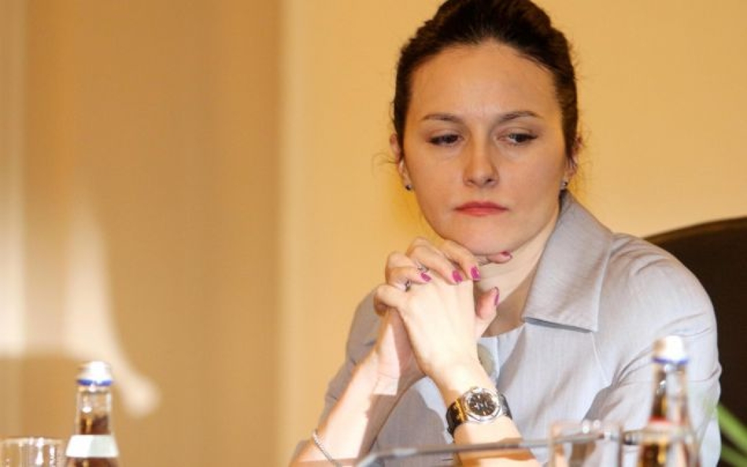 Négy év letöltendő börtönbüntetésre ítélték Alina Bicát, a szervezett bűnözés elleni ügyészség volt vezetőjét