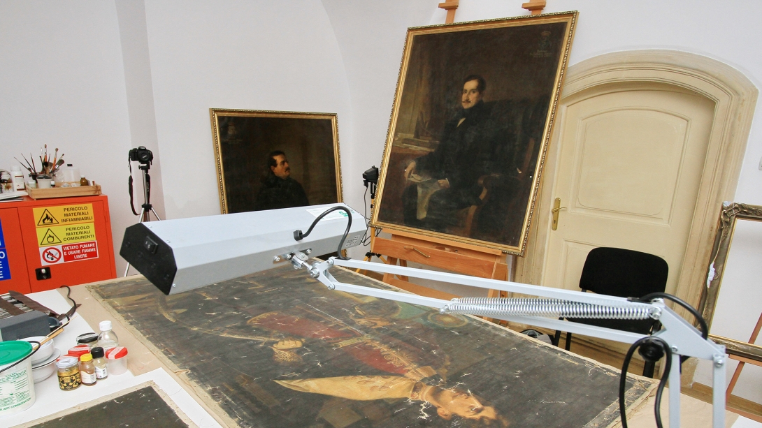 Értékmentő műhely, ritka szakma a restaurátoré