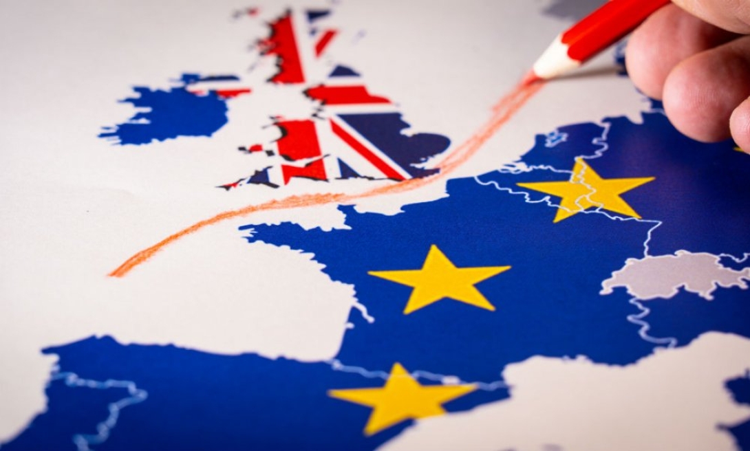 Brexit - Jóváhagyta a londoni alsóház a Brexit halasztását
