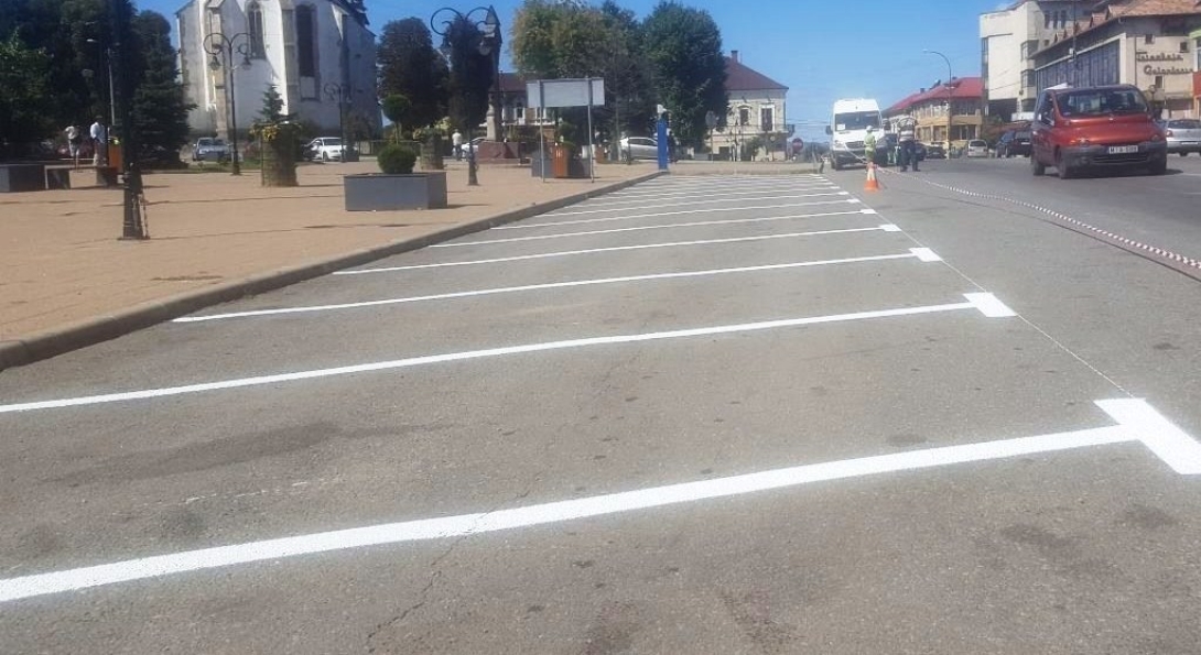 Több száz parkolóhelyet létesítettek Bánffyhunyadon