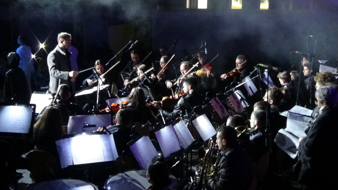 VIDEÓ - Komolyzenei koncert a Házsongárdi temetőben