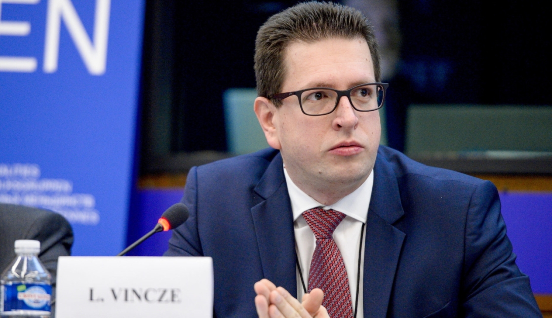 Vincze: Iohannis nyilatkozatai miatt miért nem aggódnak Brüsszelben?