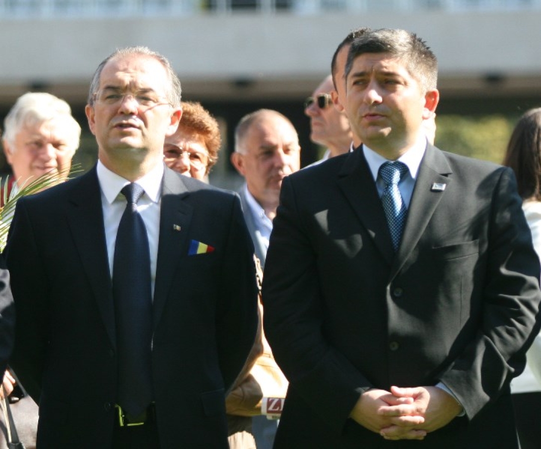 Dolgozz, ne háborúzz!