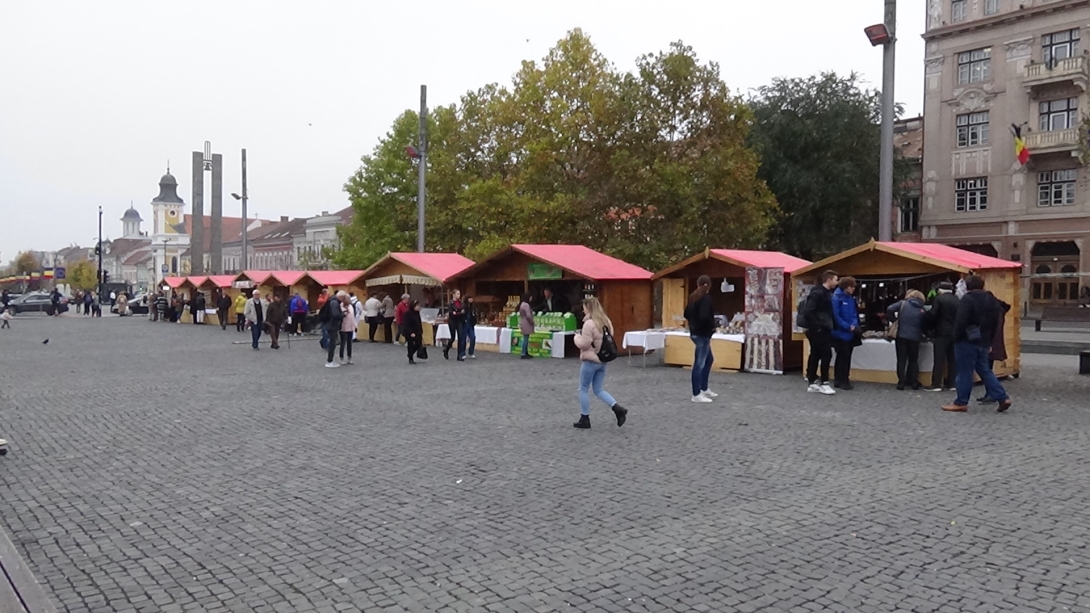 VIDEÓ - Őszi vásár a Főtéren