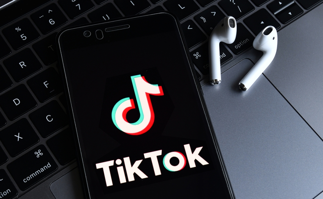 Elkezdték eltávolítani a betiltott TikTok alkalmazást. Melyik amerikai intézményről van szó?