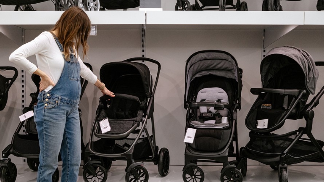 Csaknem százéves mélyponton a született  gyermekek száma