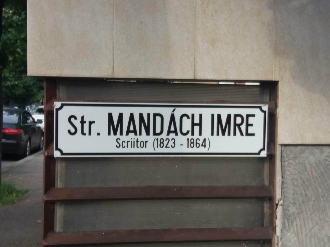 Dorel „elmandácsolta” az utcanévtáblát