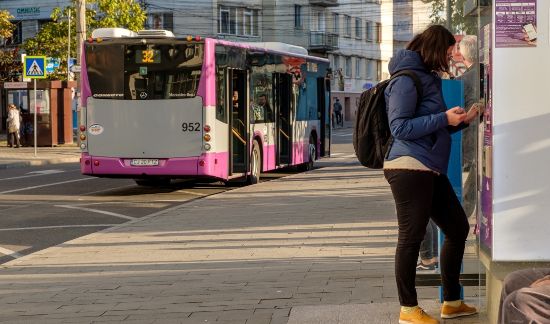 A jegyautomatáknál már meghosszabbíthatók az ingyenes diákbérletek
