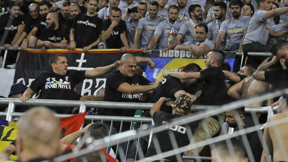 Akinek otthon nem szabad, az megy meccsre ordibálni